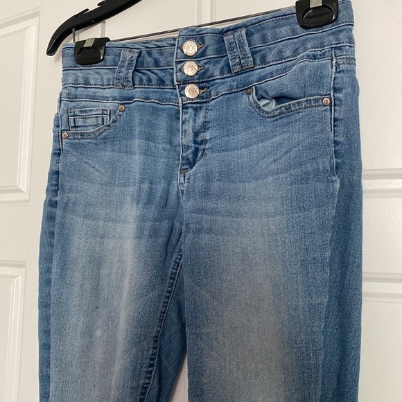 Jeans! - Picture 2 of 4